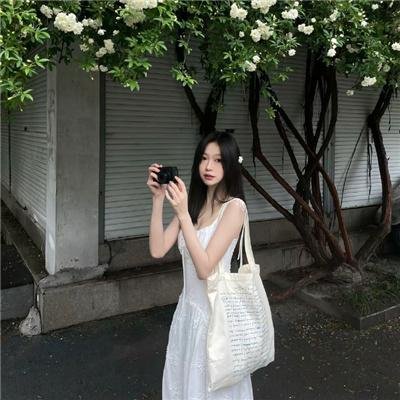 在微尘中漫舞